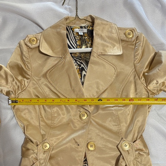Cache Gold Button Tan metallic Trench Coat - Picture 16 of 16